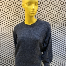 Based grey knit